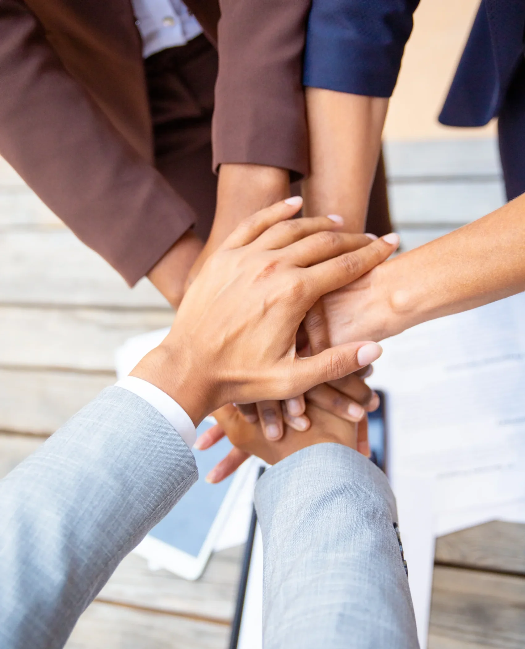 successful-business-team-expressing-unity-scaled successful-business-team-expressing-unity-scaled